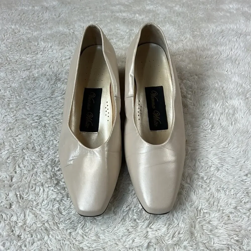 Vintage 80s Vanna White chunky heeles‎ cream square toed pumps, size 7 W